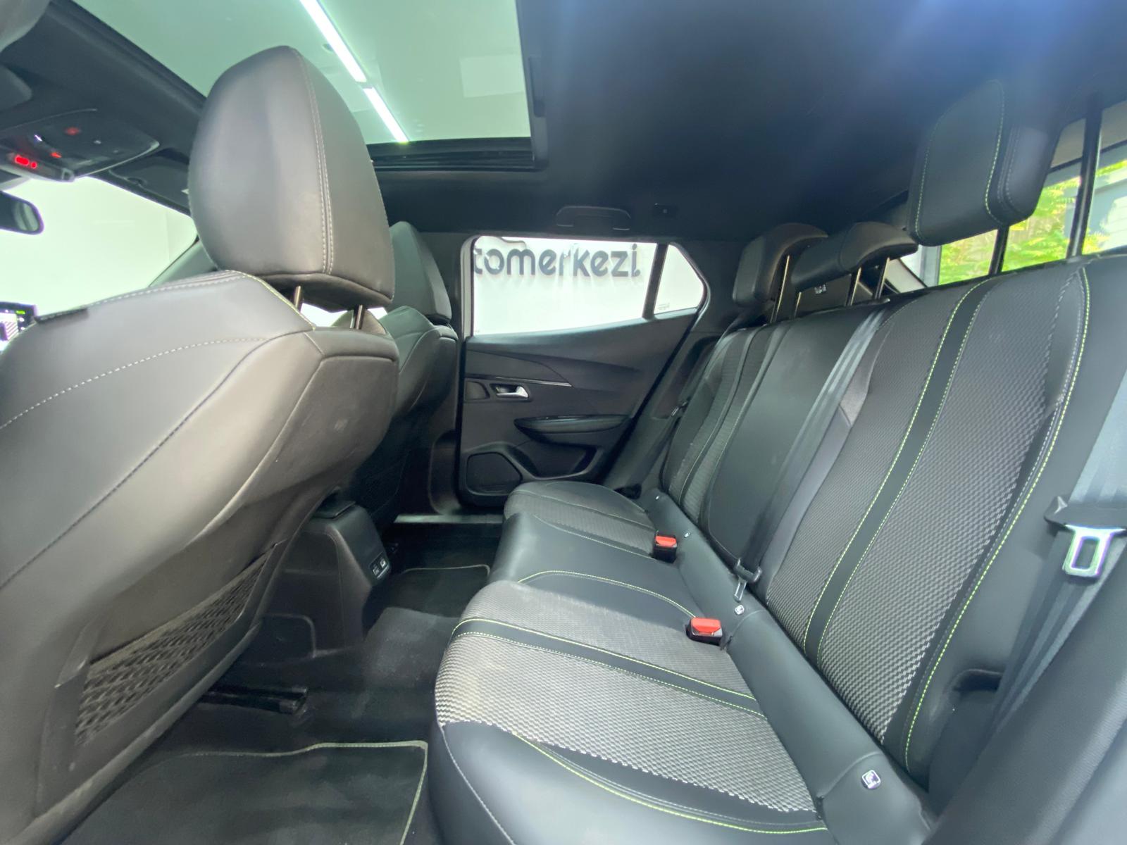 PEUGEOT 2008 18